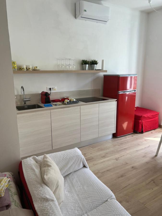 Alla Scalinata Del Teatro Rossetti Confort Suites Parcheggio ตรีเอสเต ภายนอก รูปภาพ